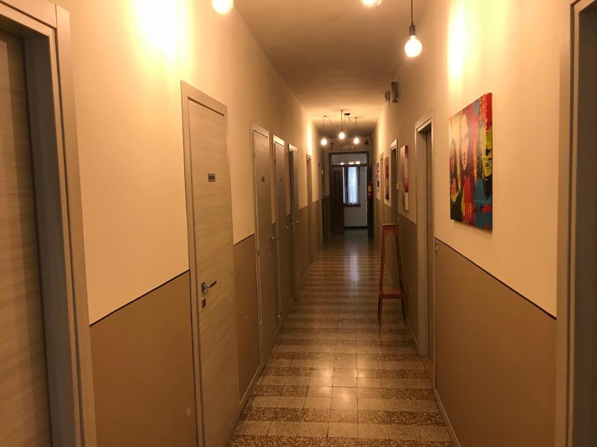 Albergo Centrale Cortemaggiore ภายนอก รูปภาพ